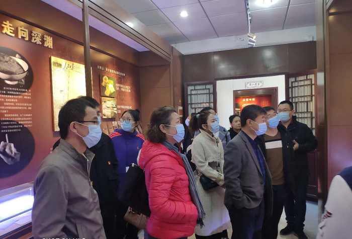 图片2.png 图片2.png